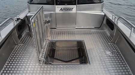 Катер Arronet 30 Surprise Work